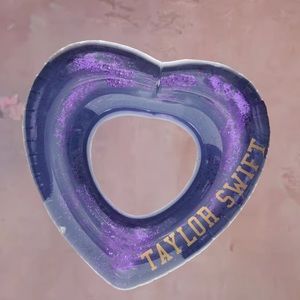 💜 TAYLOR SWIFT GLITTER HEART POOL FLOAT BNWT